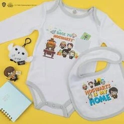 Body Bebé Con Babero - Hogwarts - Harry Potter CR1711(Body Bebe Con Babero Hogwarts Harry Potter Cr1711)