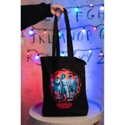 Bolsa Shopping Stranger Things(Bolsa Shopping Stranger Things) -Figuras De Modelo img 367246 dc68c9c70e6e2f58e43ed9fd192f9cfc 1 45ff756c e666 4909 bc61 8359e496bcfd